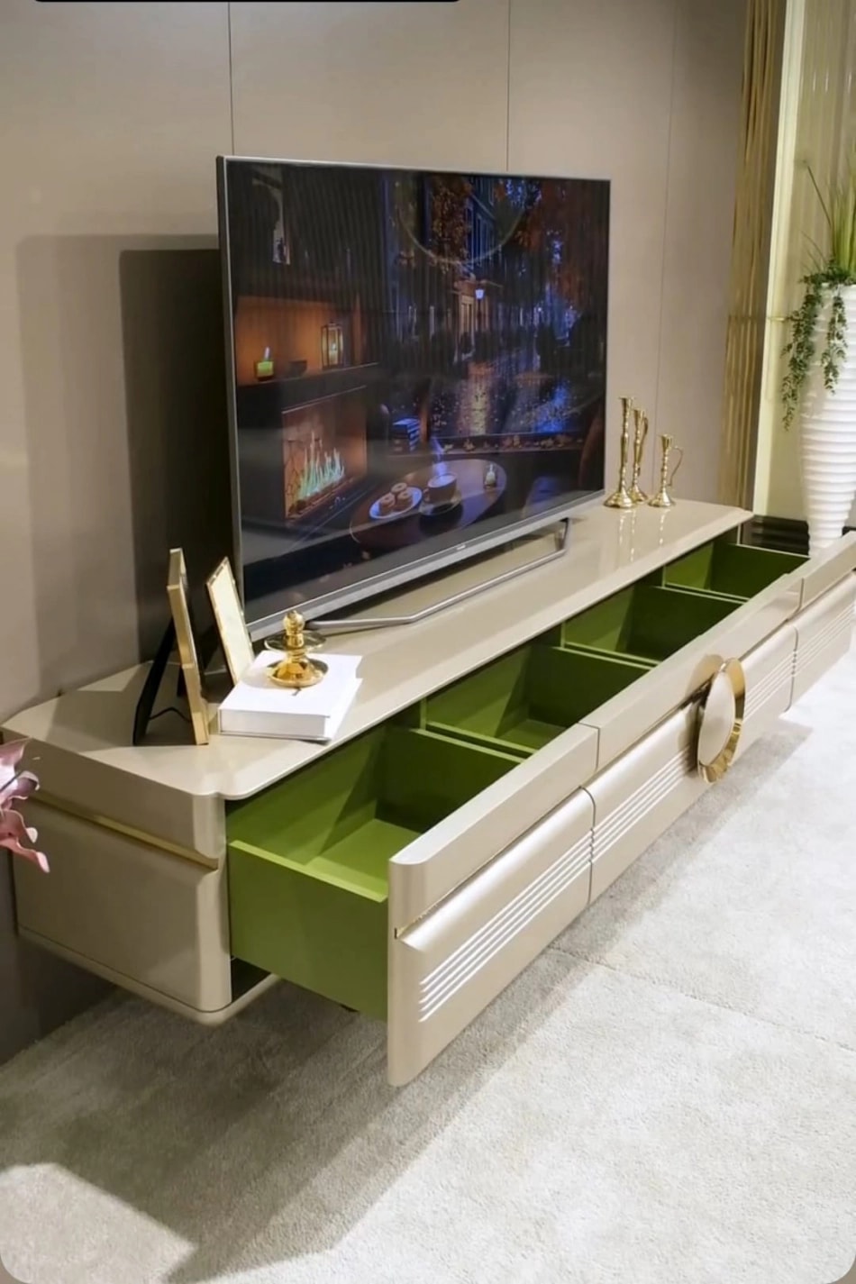 Comoda Tv ZURIH Sg