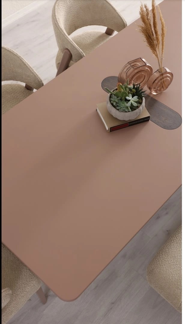Scun Dining Edra TW