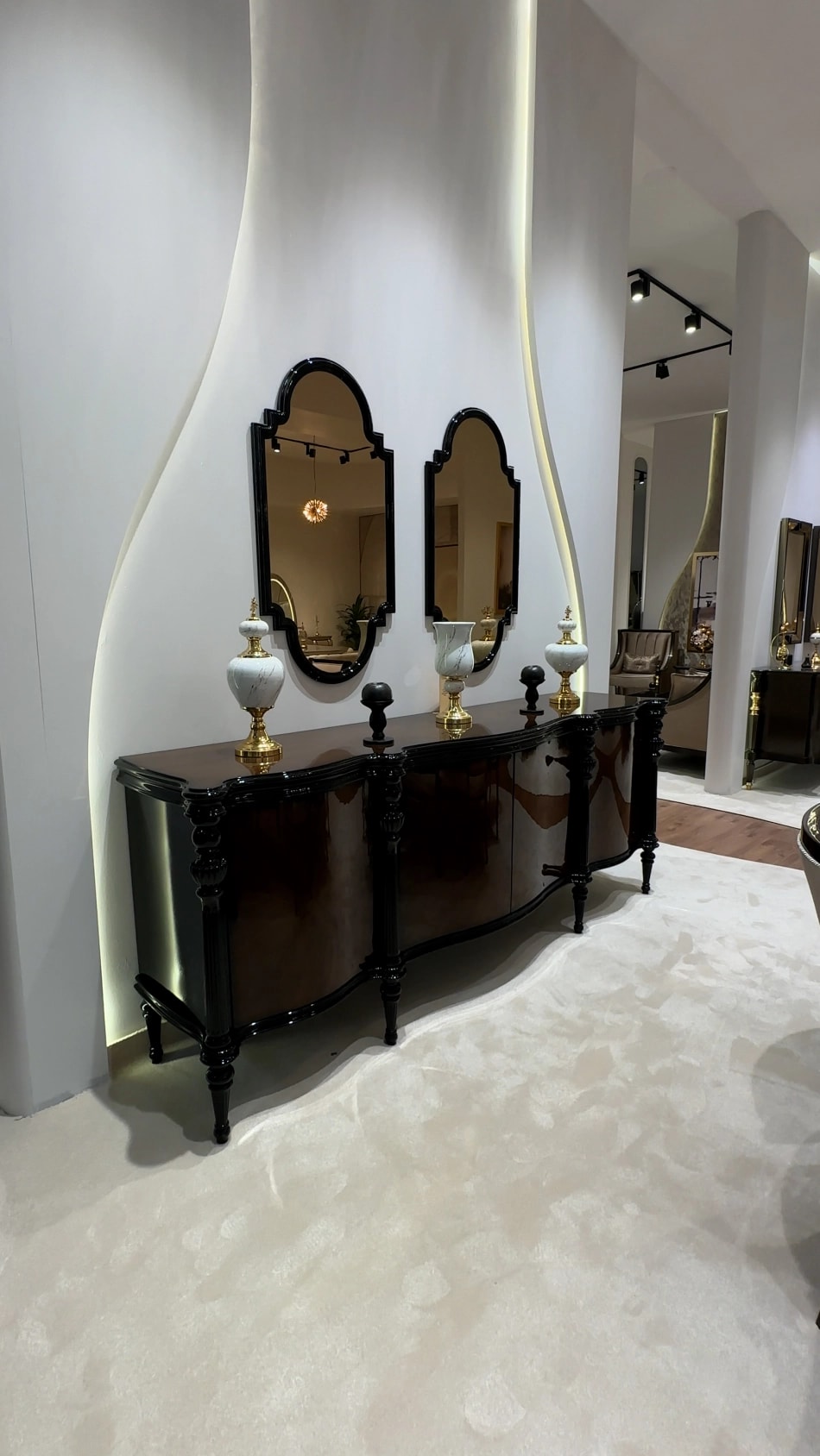 Comoda cu Oglinda Dining VALDERA VNT